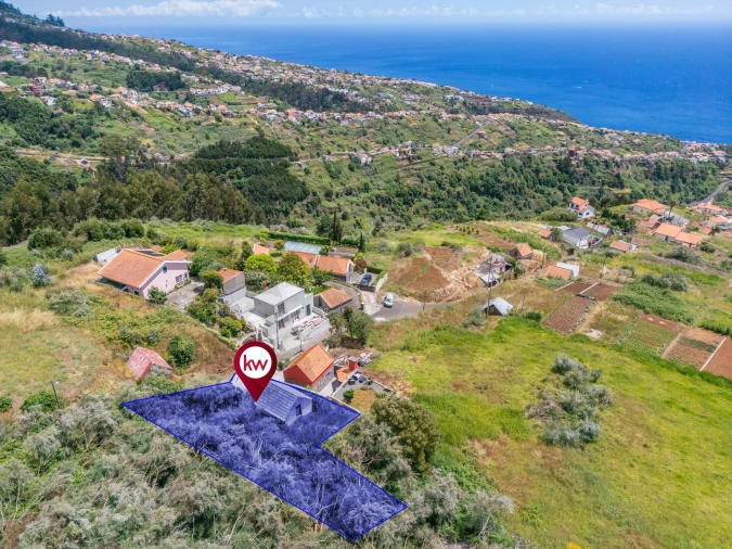 Terreno para Venda em Arco da Calheta Foto 9