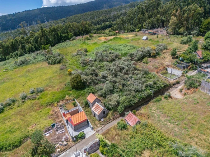 Terreno para Venda em Arco da Calheta Foto 5