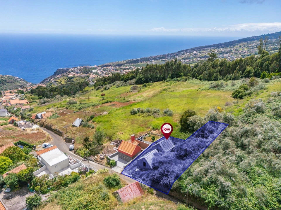 Terreno para Venda em Arco da Calheta Foto 1