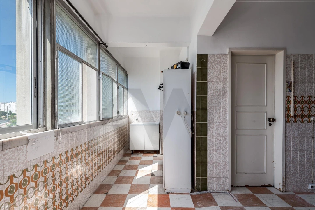 Apartamento T5 para Venda em Olivais Foto 27