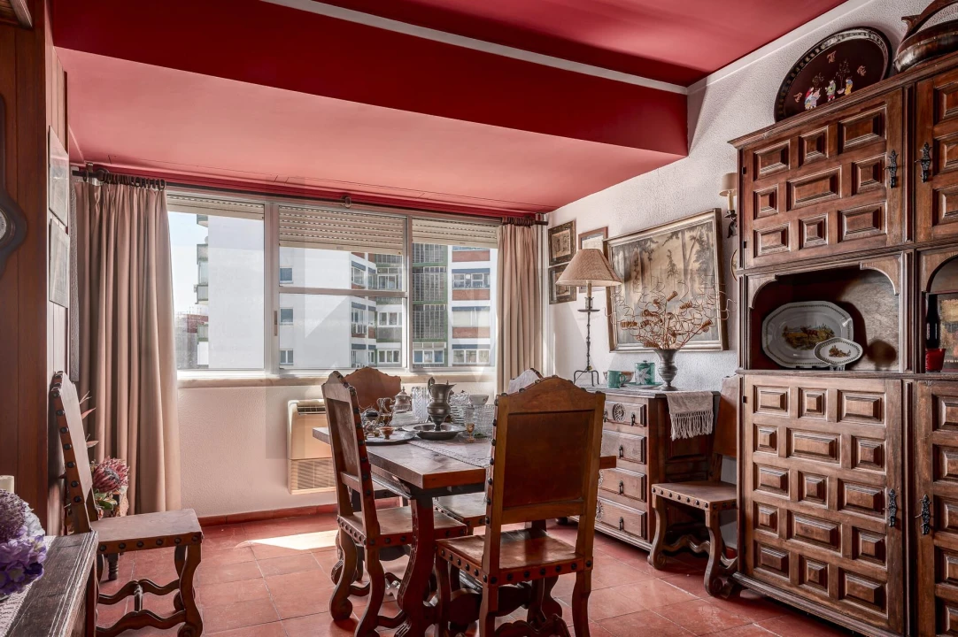 Apartamento T5 para Venda em Olivais Foto 51