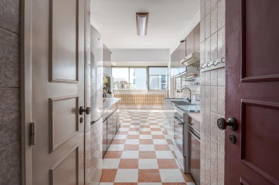 Apartamento T5 para Venda em Olivais