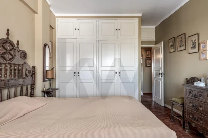 Apartamento T5 para Venda em Olivais