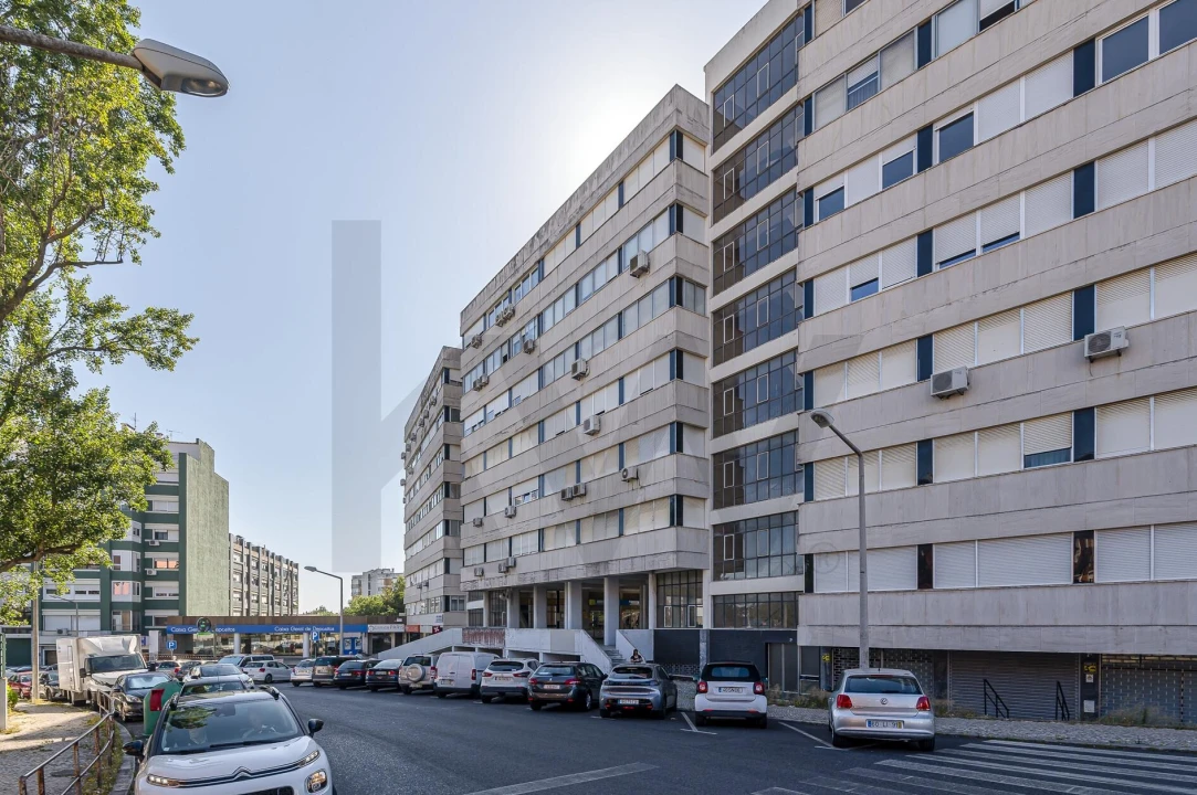Apartamento T5 para Venda em Olivais Foto 1