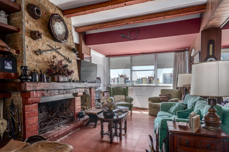 Apartamento T5 para Venda em Olivais Foto 59