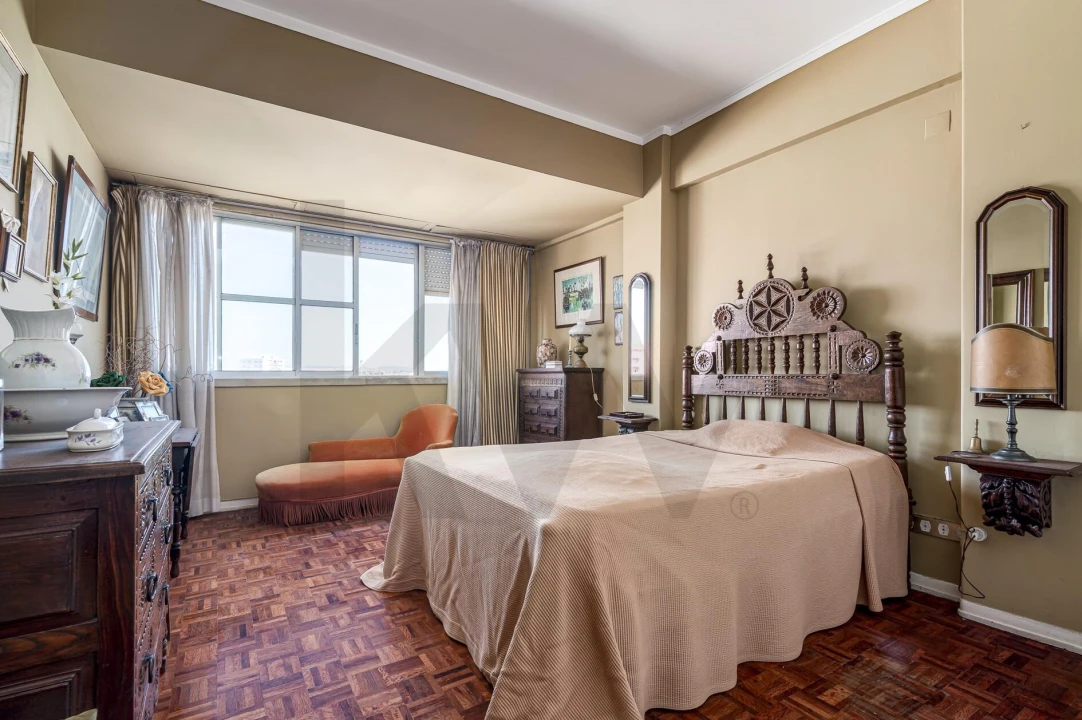 Apartamento T5 para Venda em Olivais Foto 41