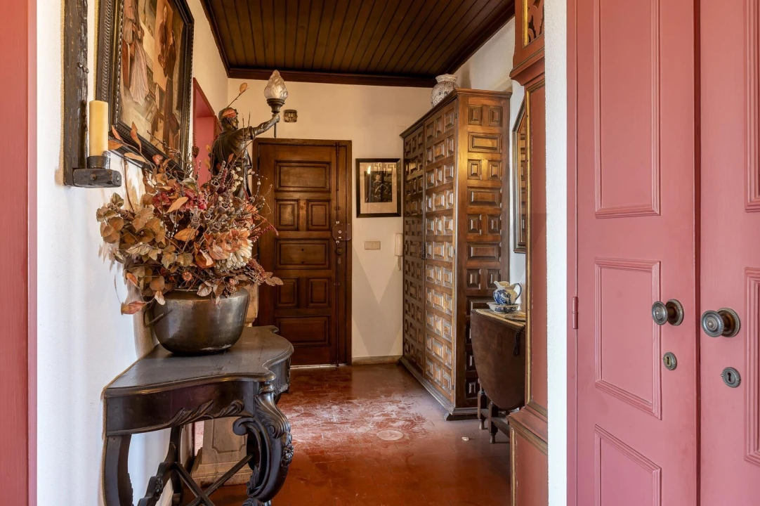 Apartamento T5 para Venda em Olivais Foto 6