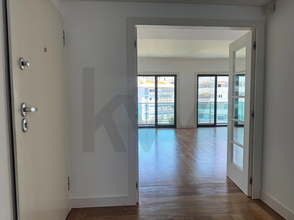 Apartamento T4 para Arrendamento em Estrela Foto 9