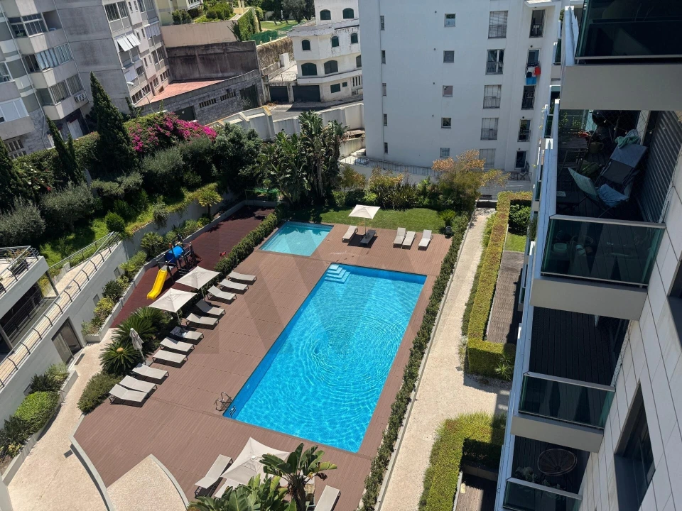 Apartamento T4 para Arrendamento em Estrela Foto 2