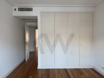 Apartamento T4 para Arrendamento em Estrela