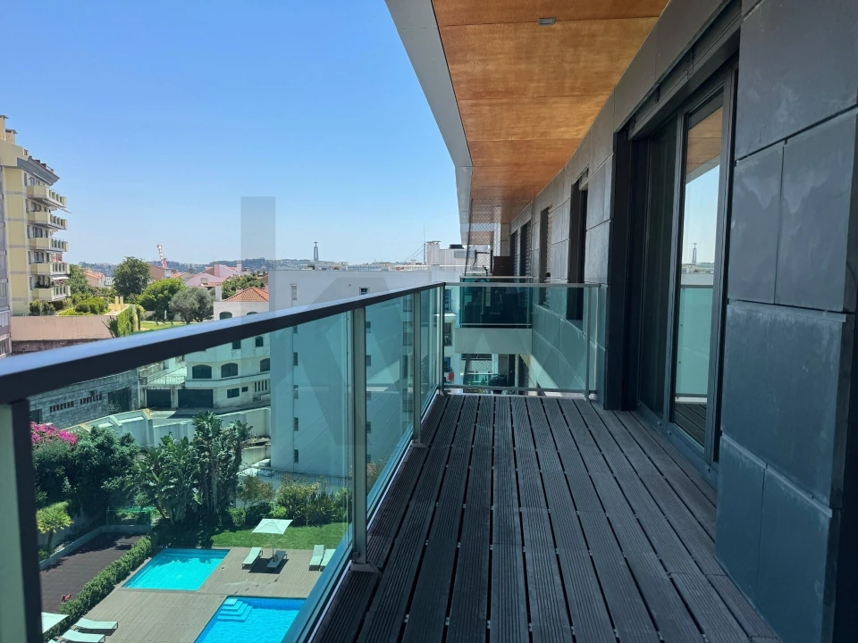 Apartamento T4 para Arrendamento em Estrela Foto 1