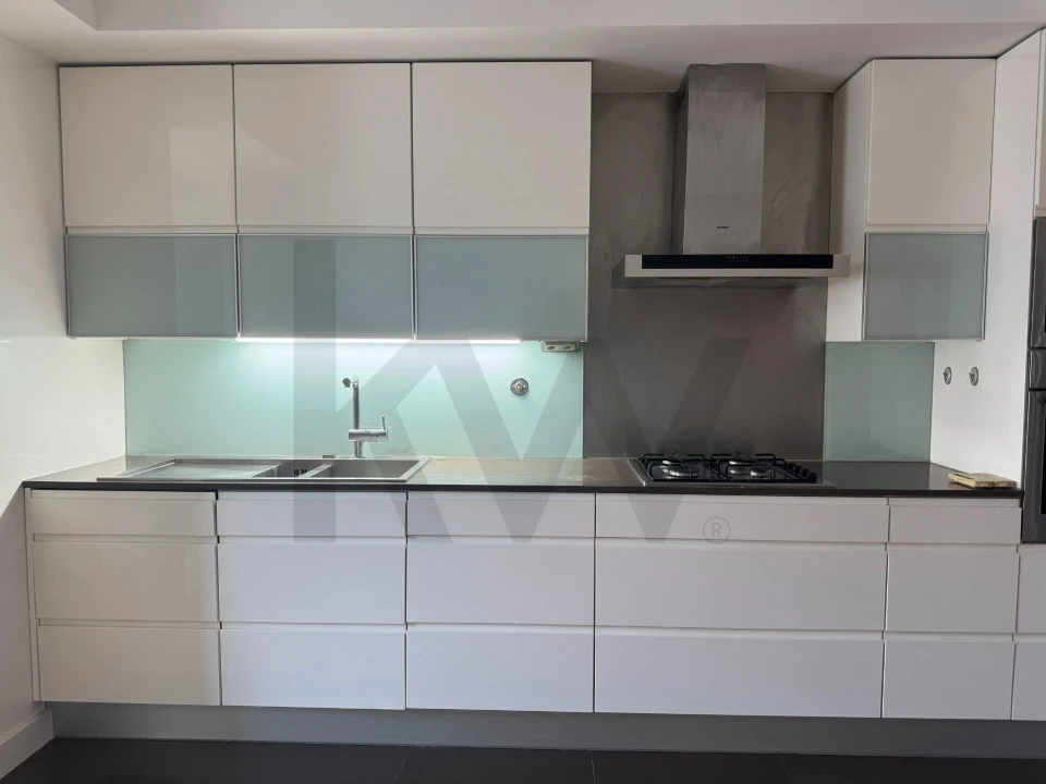 Apartamento T4 para Arrendamento em Estrela Foto 12