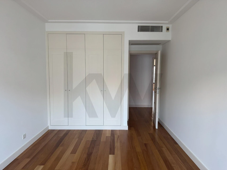 Apartamento T4 para Arrendamento em Estrela Foto 24