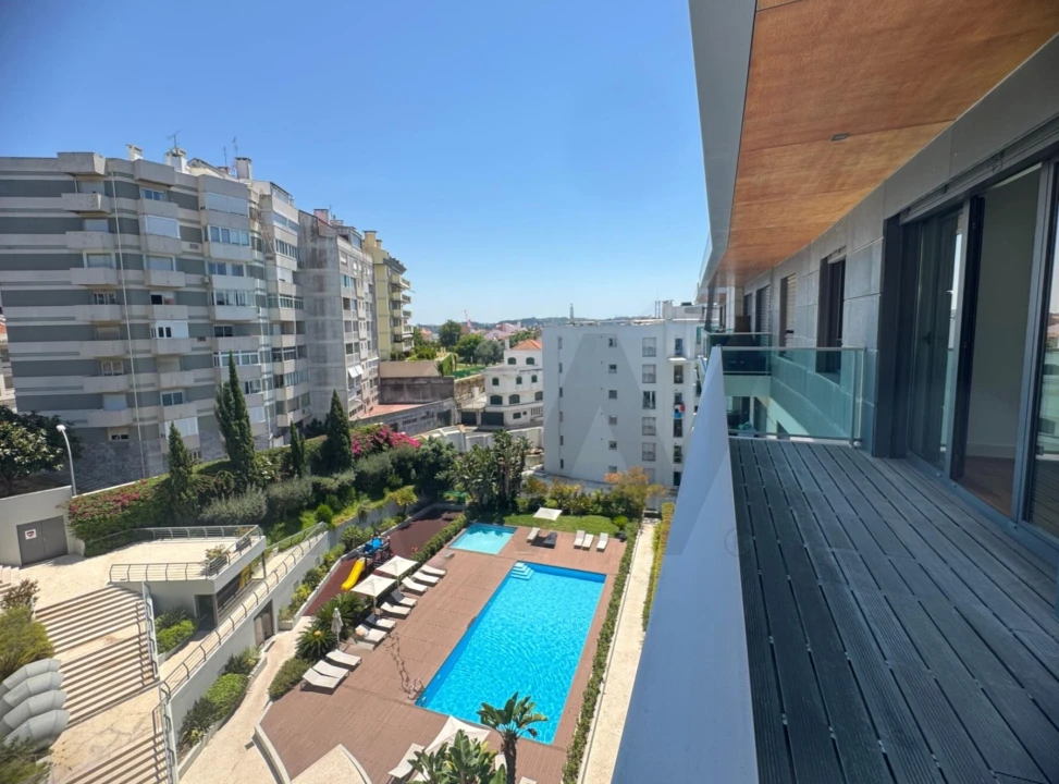 Apartamento T4 para Arrendamento em Estrela Foto 3