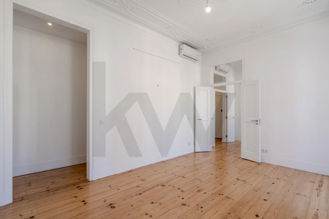 Apartamento T4 para Venda em Arroios Foto 36