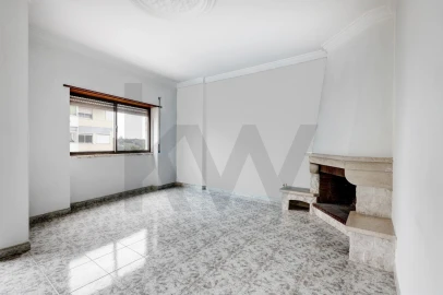 Apartamento T3 para Venda em Queluz e Belas