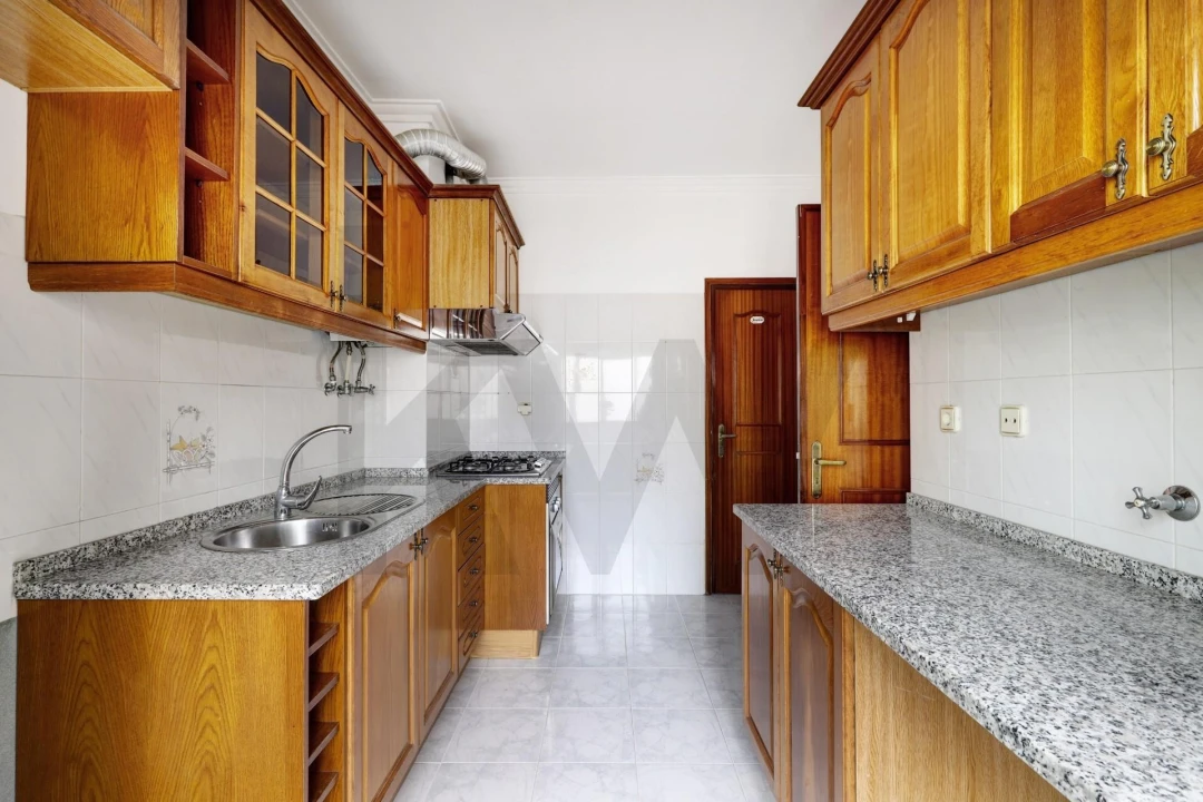 Apartamento T3 para Venda em Queluz e Belas Foto 15