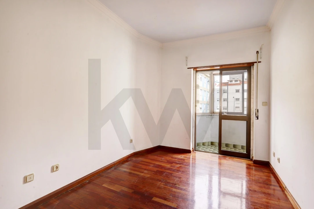 Apartamento T3 para Venda em Queluz e Belas Foto 10