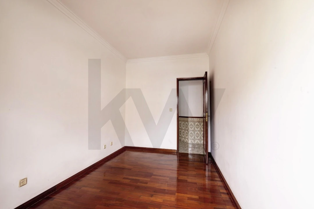 Apartamento T3 para Venda em Queluz e Belas Foto 18