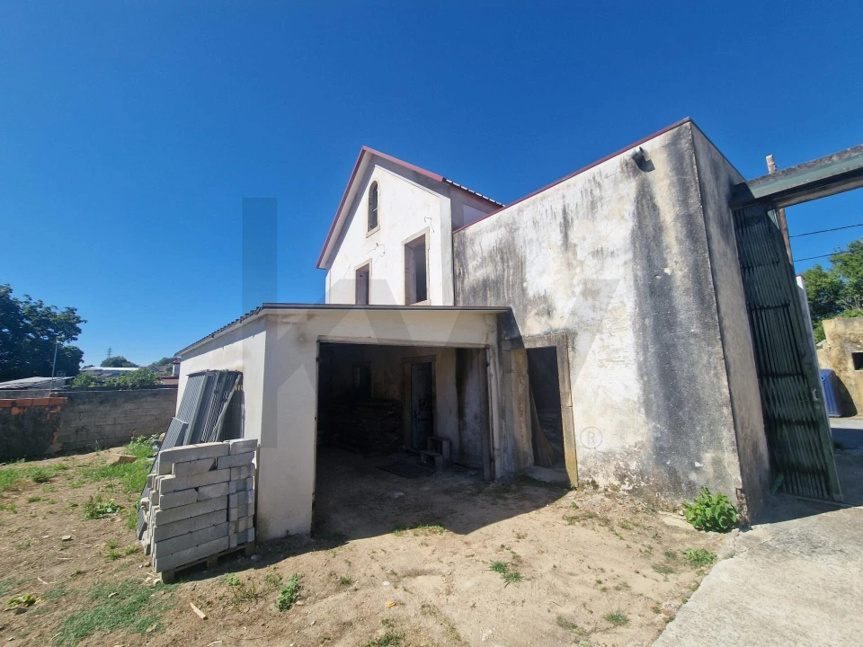 Moradia T2 para Venda em Vila de Cucujães Foto 9