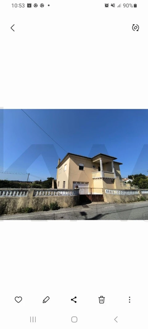 Moradia T4 para Venda em Eiras e São Paulo de Frades