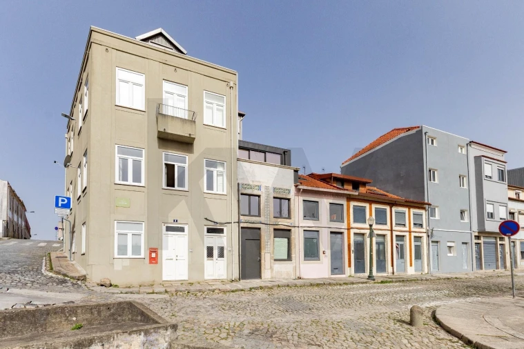 Apartamento T1 para Venda em Cedofeita, Santo Ildefonso, Sé, Miragaia, São Nicolau e Vitória Foto 2