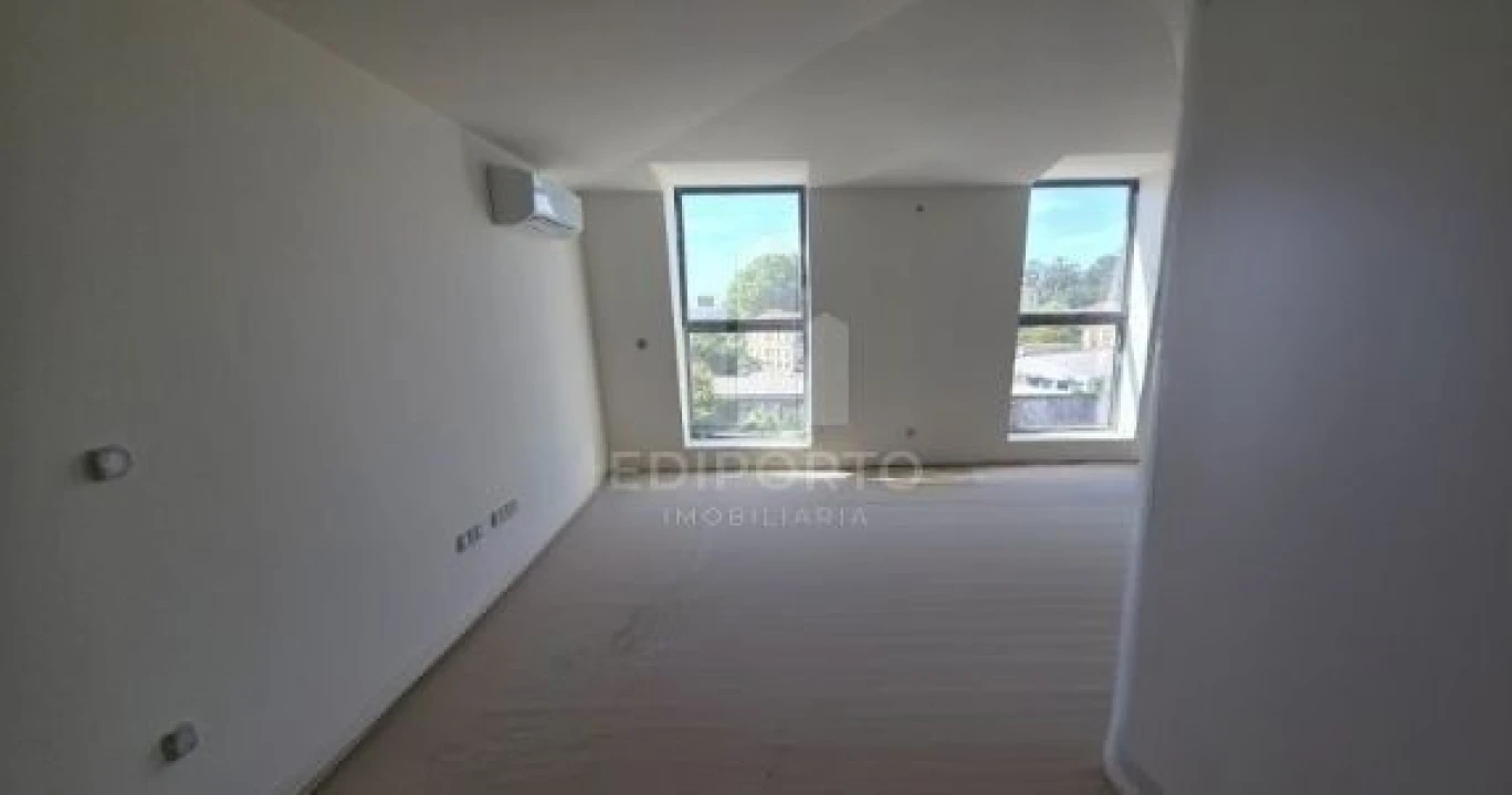 Apartamento T1 para Venda em Bonfim Foto 1
