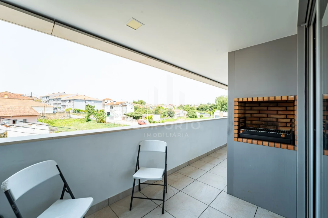 Apartamento T2 para Venda em Canidelo Foto 9