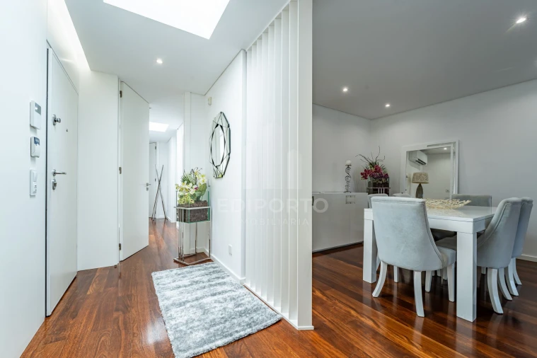 Apartamento T2 para Venda em Canidelo Foto 3