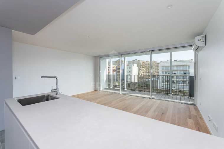 Apartamento T2 para Venda em Custoias Foto 17