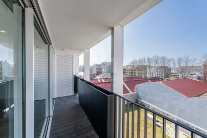 Apartamento T3 para Venda em Custoias