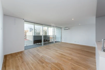 Apartamento T3 para Venda em Custoias