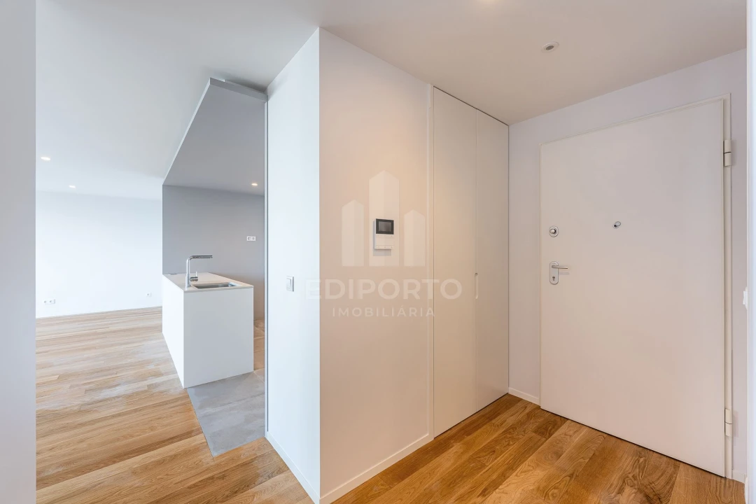 Apartamento T3 para Venda em Custoias Foto 4