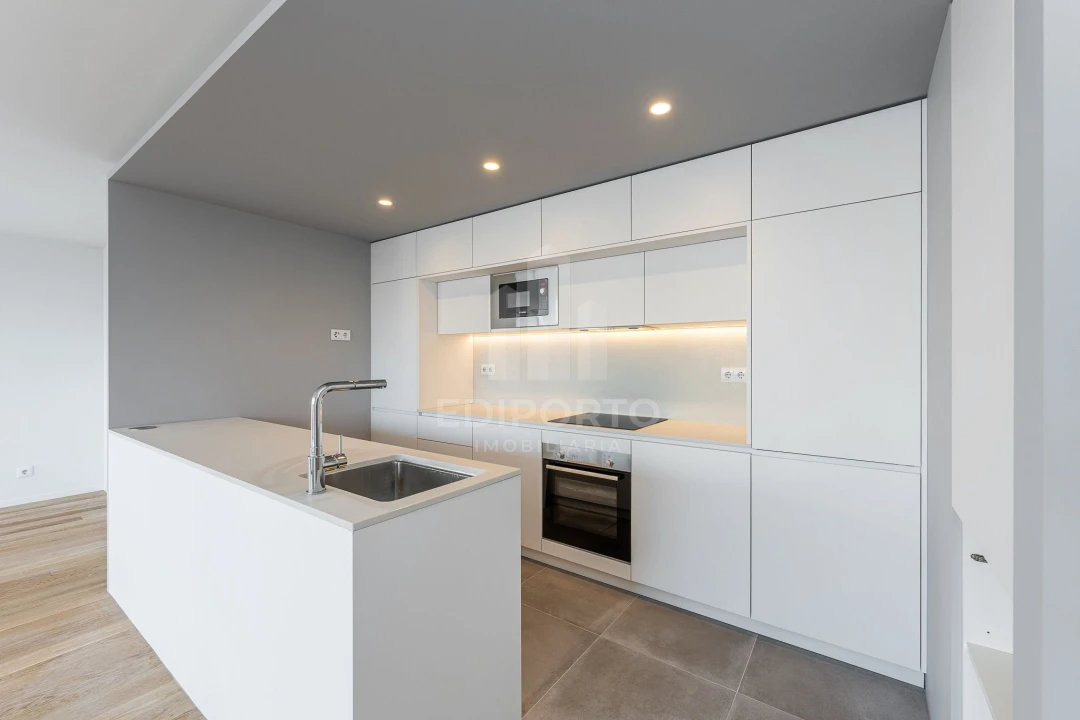 Apartamento T3 para Venda em Custoias Foto 9