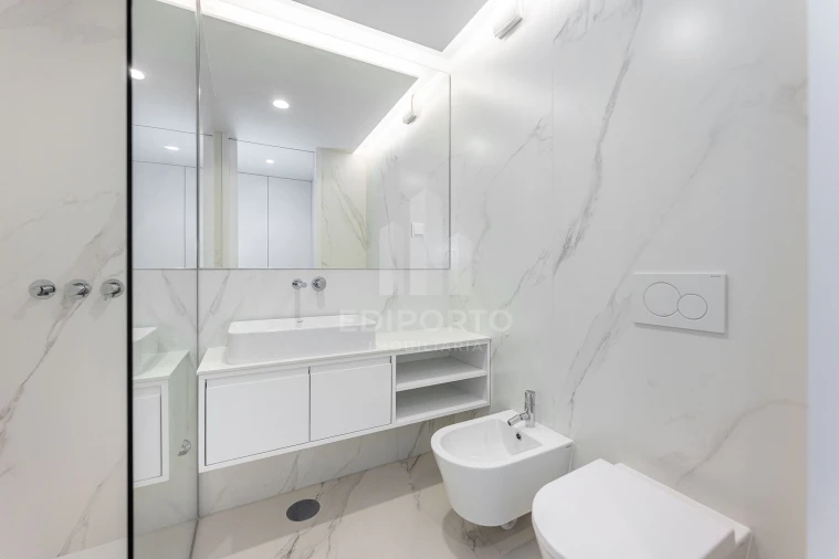 Apartamento T3 para Venda em Custoias Foto 25
