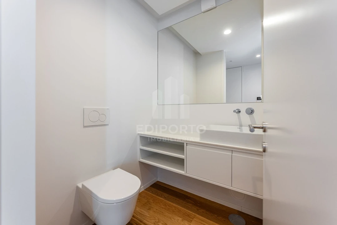 Apartamento T3 para Venda em Custoias Foto 5
