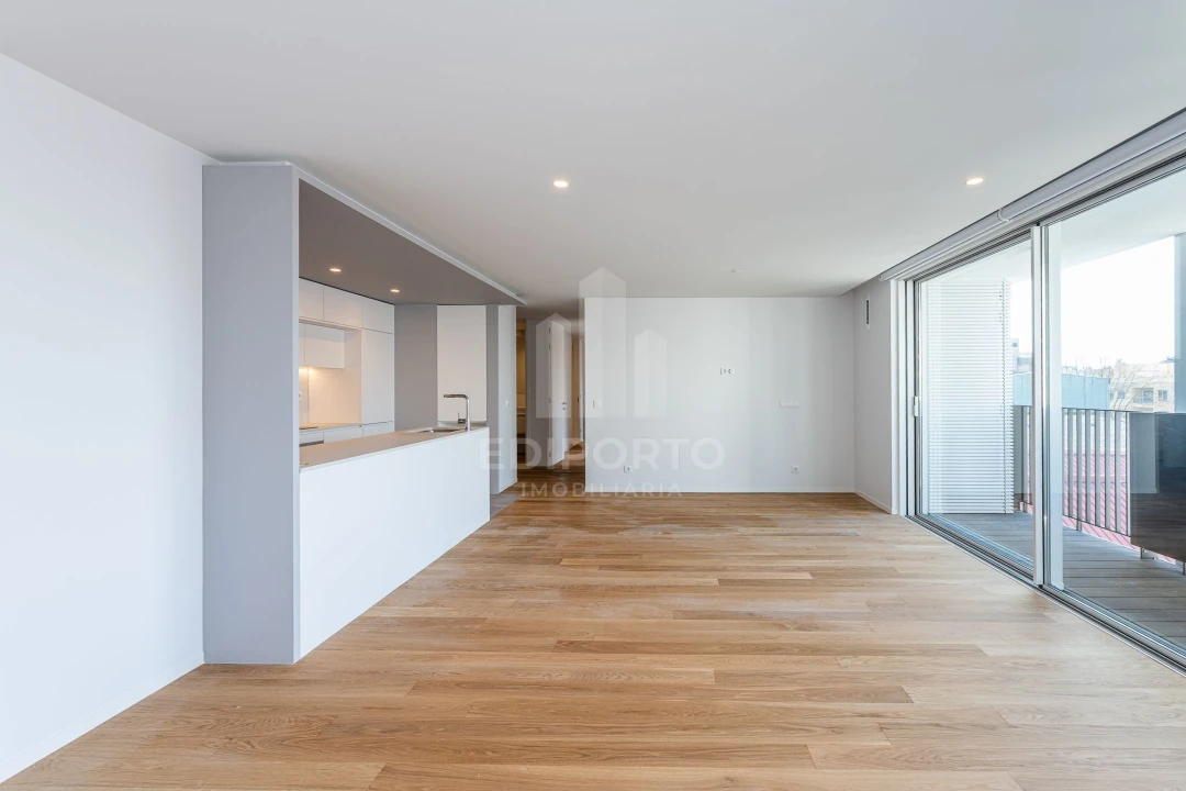 Apartamento T3 para Venda em Custoias Foto 2