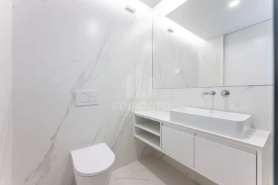Apartamento T3 para Venda em Custoias