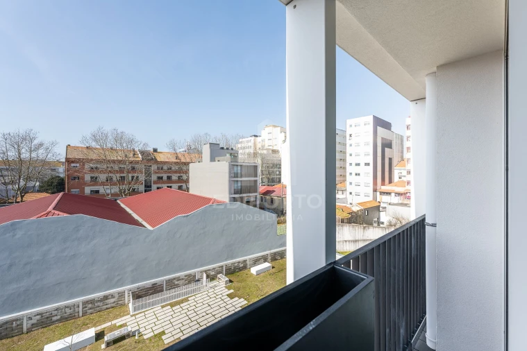 Apartamento T3 para Venda em Custoias Foto 18