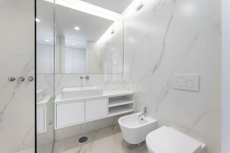 Apartamento T3 para Venda em Custoias Foto 25