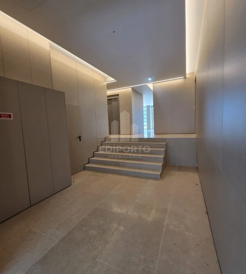 Apartamento T2 para Venda em Custoias