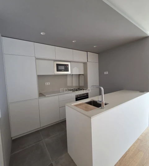 Apartamento T2 para Venda em Custoias