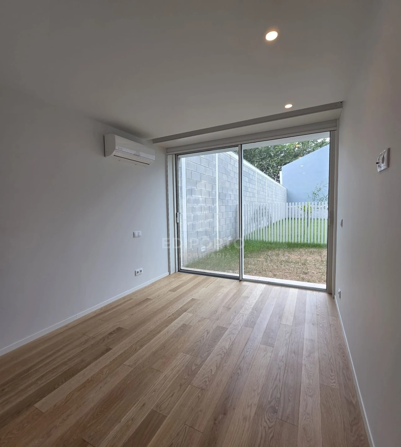 Apartamento T2 para Venda em Custoias Foto 13