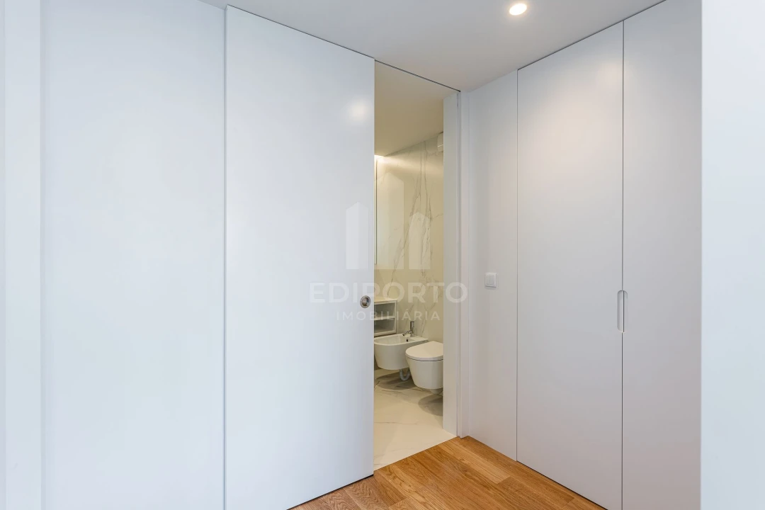 Apartamento T2 para Venda em Custoias Foto 20