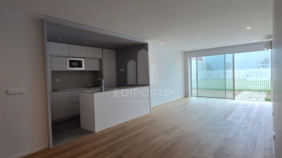 Apartamento T2 para Venda em Custoias