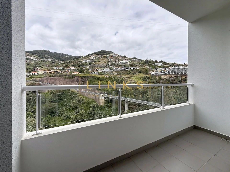 Apartamento T2 para Venda em Caniço Foto 14