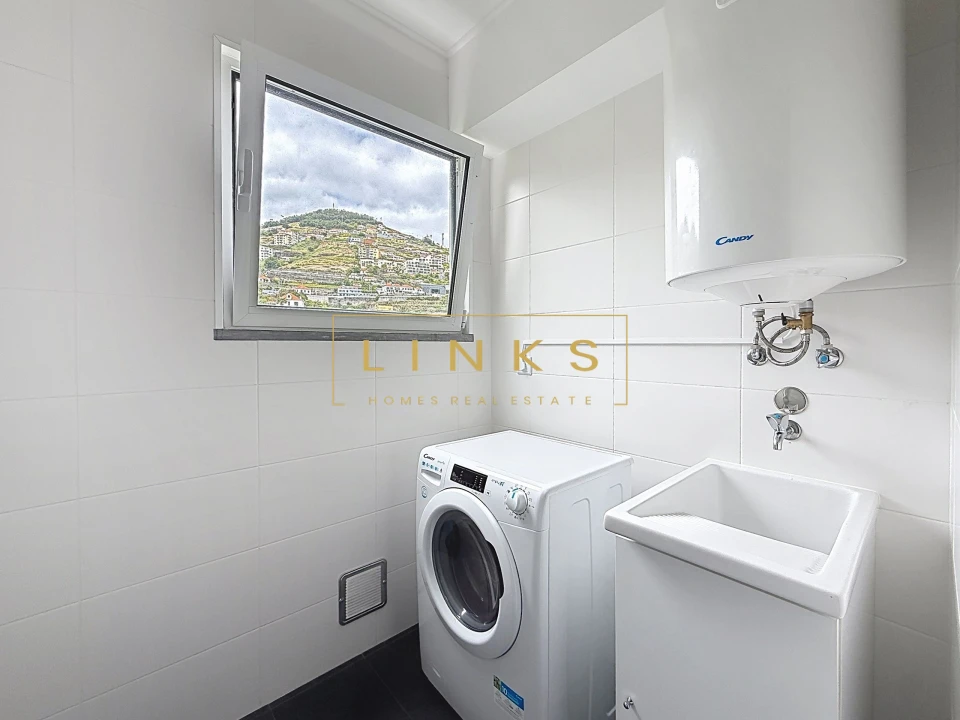 Apartamento T2 para Venda em Caniço Foto 5