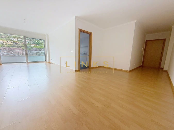 Apartamento T2 para Venda em Caniço Foto 7