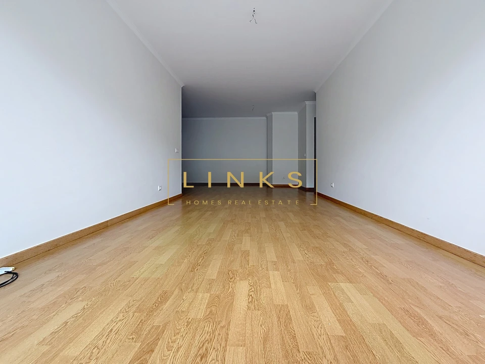 Apartamento T2 para Venda em Caniço Foto 13
