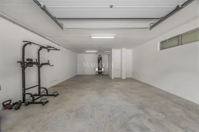 Negócio para Venda em Lagos (São Sebastião e Santa Maria)
